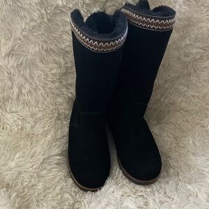 Lamo Black Suede Winter Boots with Brown Trim